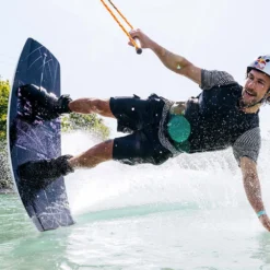 WAKEBOARD LIQUID FORCE BUTTERSTICK PRO 2023 16 WAKEBOARD LIQUID FORCE BUTTERSTICK PRO 2023 -Équipement De Surf Soldes 2023 butterstick pro 9 20 01 2023 12 03 07