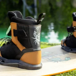 CHAUSSES WAKEBOARD RONIX DIPLOMAT EXP 2023 23 CHAUSSES WAKEBOARD RONIX DIPLOMAT EXP 2023 -Équipement De Surf Soldes 2023 diplomat exp 13 19 01 2023 15 05 01