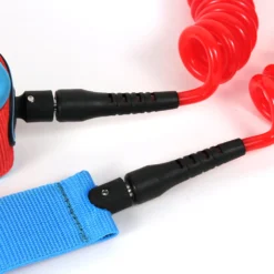 LEASH DE SUP ARII NUI COILED GENOU 9 -Équipement De Surf Soldes 2023 leash de sup arii nui coiled genou bleu rouge 2 11 04 2018 17 30 23