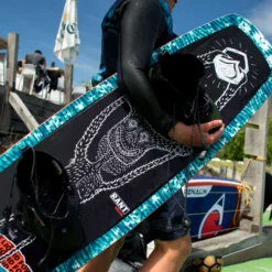 WAKEBOARD LIQUID FORCE RANT 2021 JUNIOR -Équipement De Surf Soldes 2023 lf2 24 09 2019 15 39 24